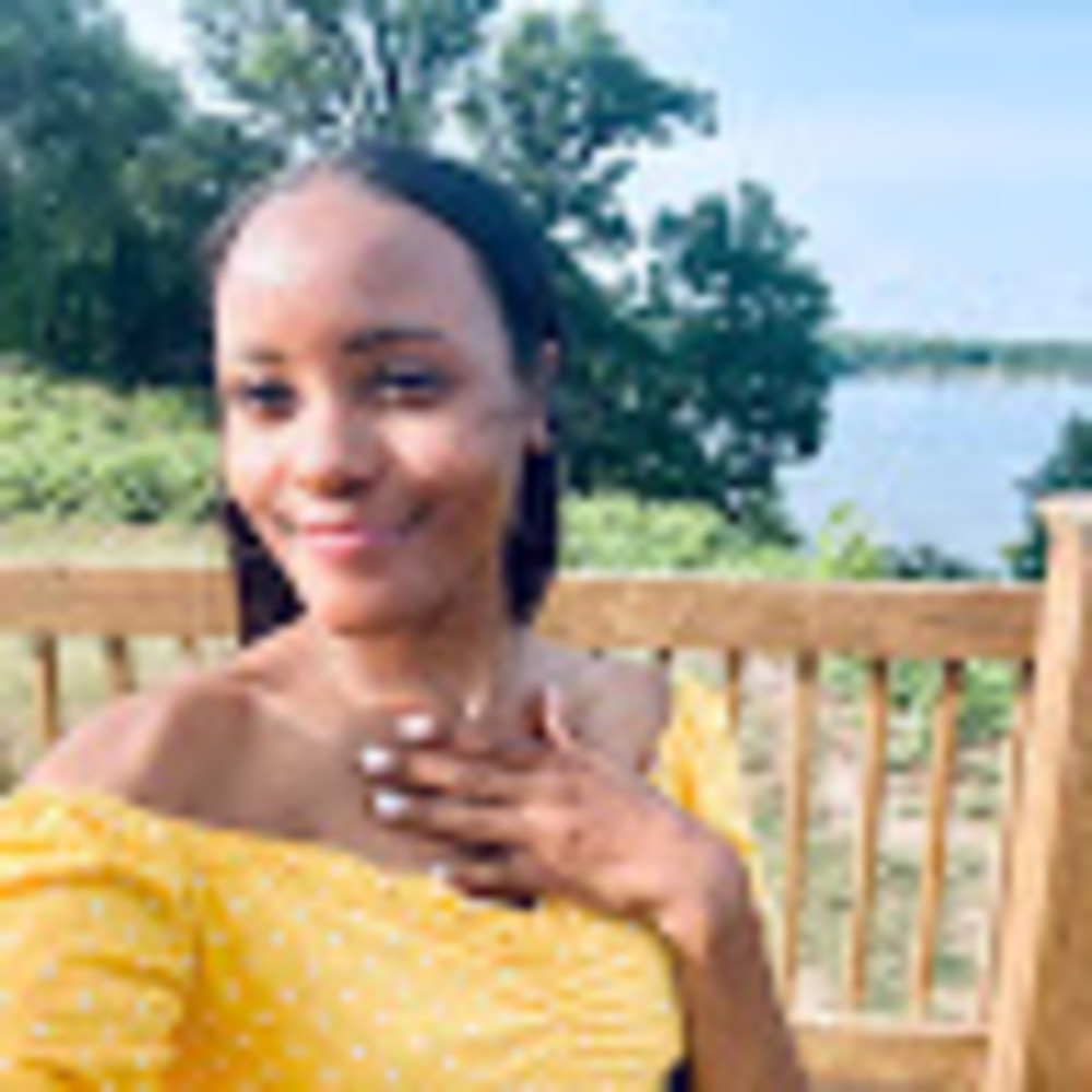 Meet your Posher, Makaila